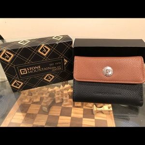Stone Mountain Wallet